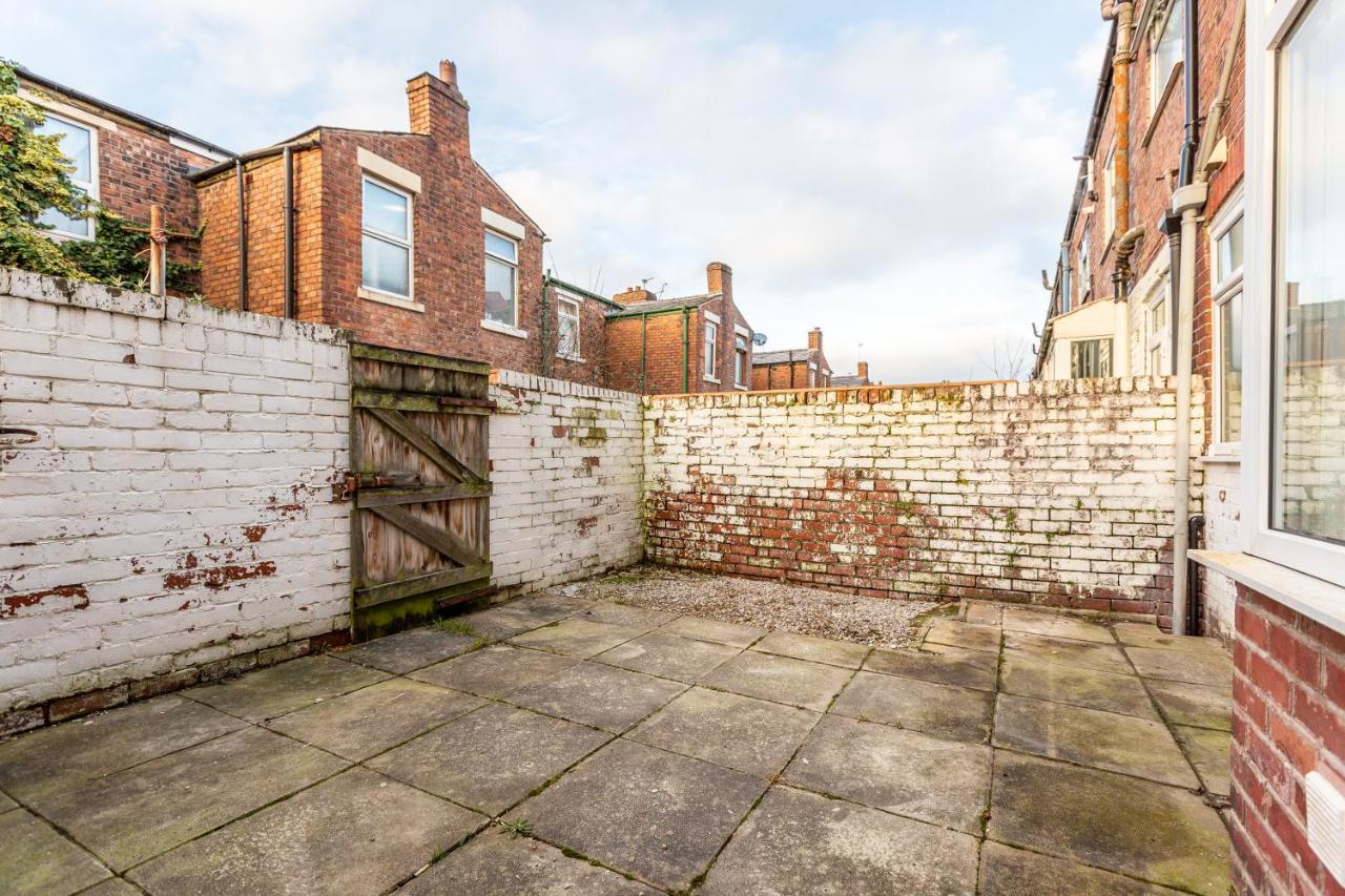 Villa Connaught House - Wi-Fi, Parking, Contractors Preston  Exterior foto